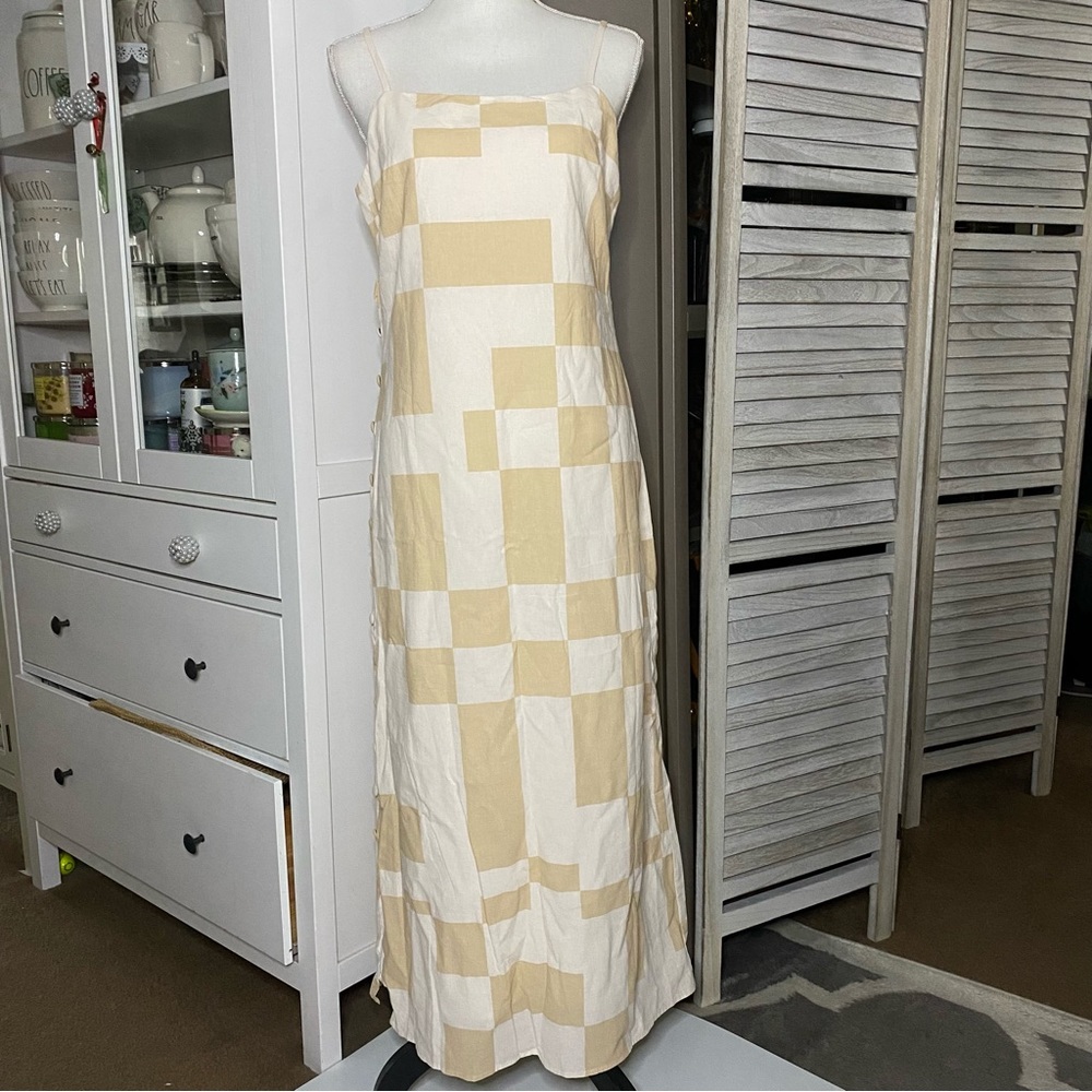 Girl and the sun Brielle midi dress size Medium